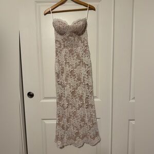 V. Chapman Strapless Lace Gown Betty Dress